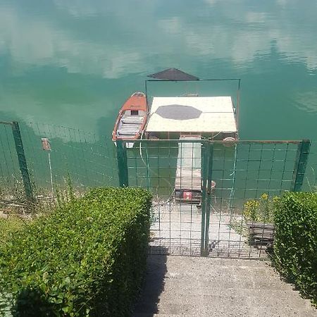 Lake House Novi Pazar Eksteriør billede