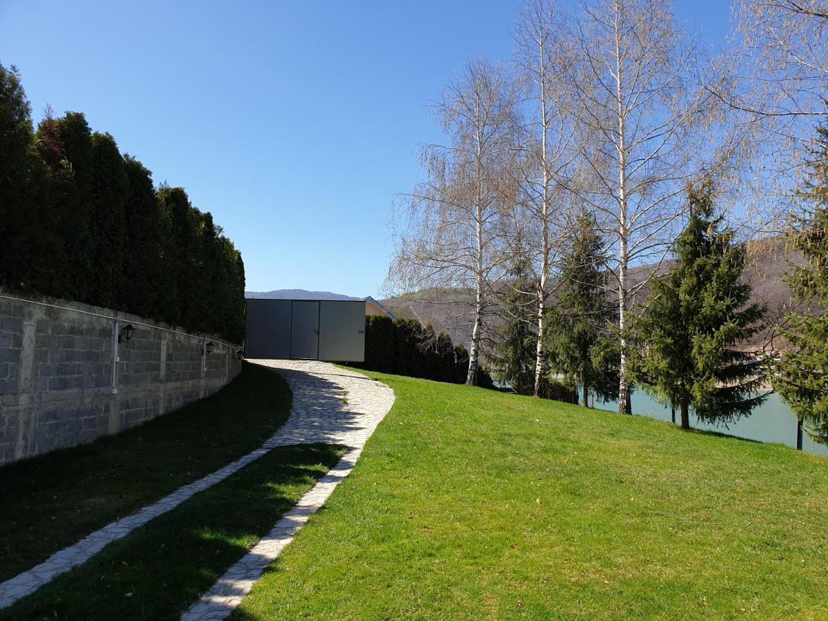 Lake House Novi Pazar Eksteriør billede
