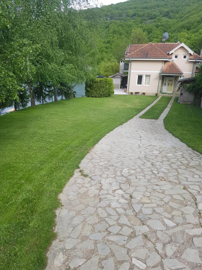 Lake House Novi Pazar Eksteriør billede