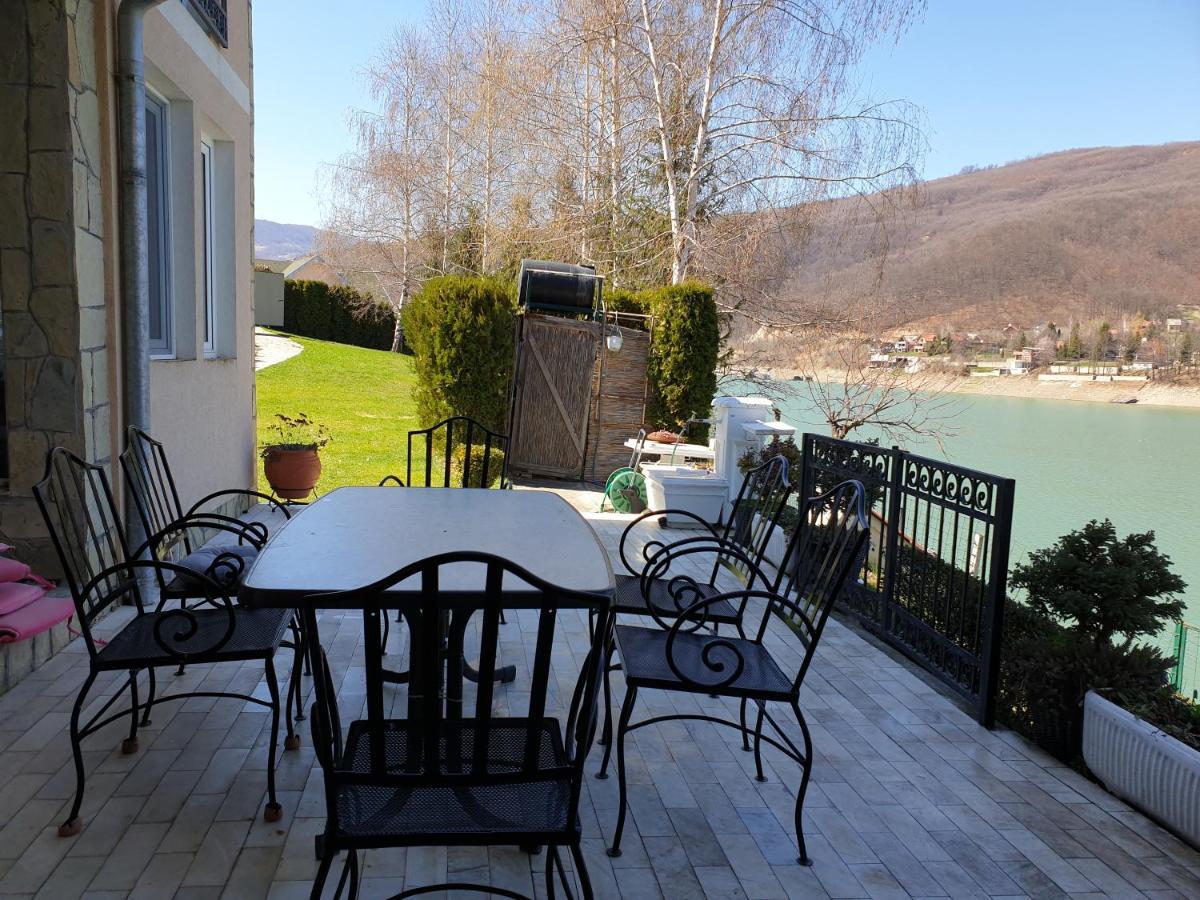 Lake House Novi Pazar Eksteriør billede
