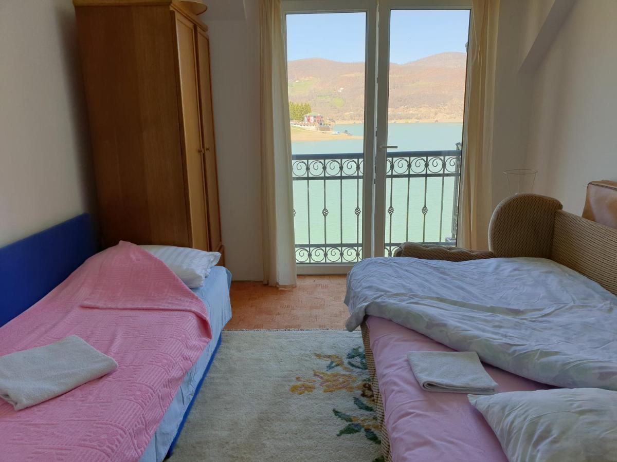 Lake House Novi Pazar Eksteriør billede