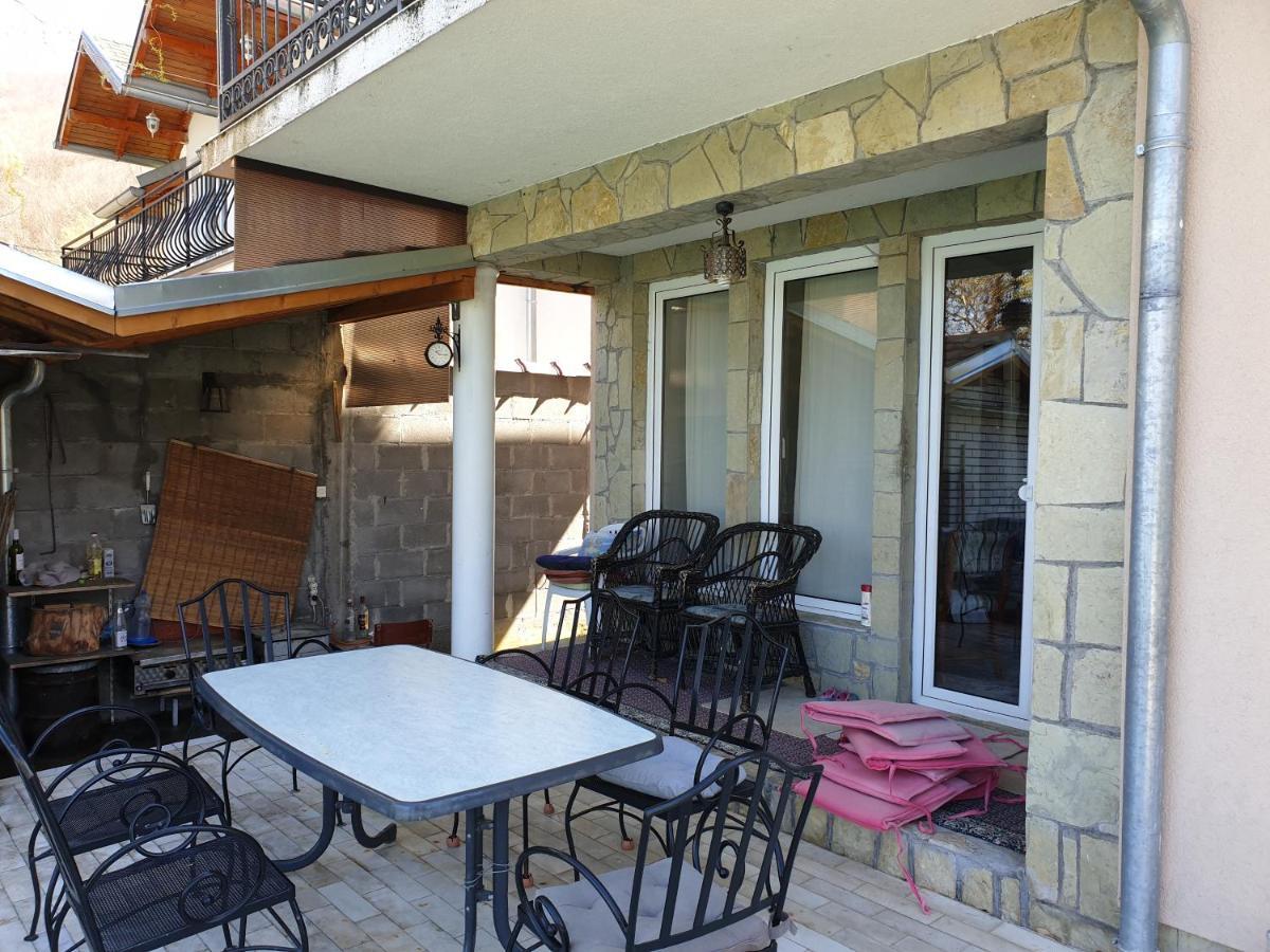 Lake House Novi Pazar Eksteriør billede